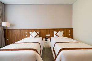 Ben Thanh One Step Prime