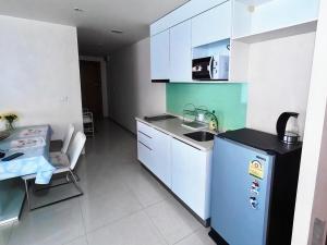 Beachfront Patong Hillside Modern Apartment