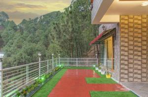 The Maharaja Retreat I Vacations l Pet friendly & 3 Bedroom Villa I Family Events I Sky Bonfire I Kasauli By Exotic Stays