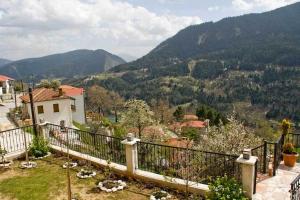 Guesthouse Irida Limni-Plastira Greece