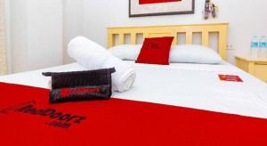 RedDoorz near Cebu Metropolitan Cathedral