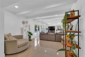 Spacious Four-Bedroom Luxury Home With Private Pool