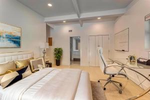 Spacious Four-Bedroom Luxury Home With Private Pool