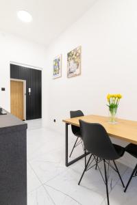 MonjAna Premium Rynek