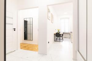 MonjAna Premium Rynek