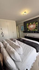 Lilies and Leopards Holiday Home B & B