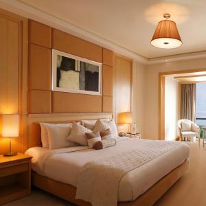 Worldwide Suites Near IGI Airport