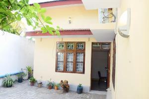 Mbirimbi Airport Malazi