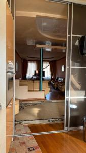 Spacious 4-Bedroom Apartment Near Center & Arcadia