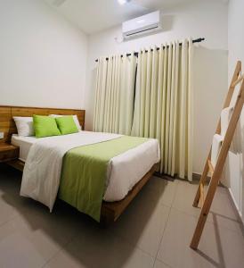 Santorini 3BR Resort Apt- Negombo Beach & Airport