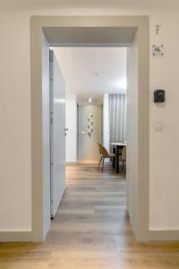 Modern 1BR Apartment - Brand New Bonjardim F