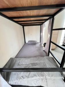 Wavez Lombok Hostel