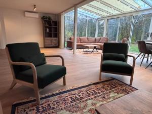 Villa Juni - New spacious villa with hottub