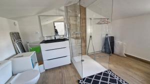 Maison proche plage et port - 3 chambres - grand jardin - clim