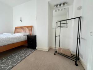 4 bed terraced house in Staple Hill Free Parking