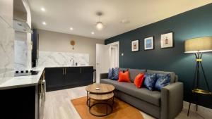 Stylish 2-Bed Apartment - Nether Edge, Sheffield