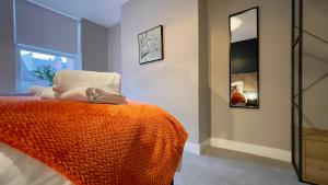 Stylish 2-Bed Apartment - Nether Edge, Sheffield