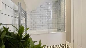 Relaxed boho style flat in Netheredge, Sheffield