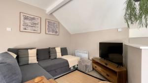 Relaxed boho style flat in Netheredge, Sheffield