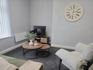 Apartment in Central Huddersfield with free parking