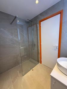 Sot Orange Hut