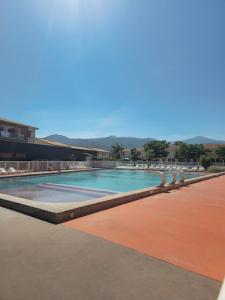 6 personnes - Piscine - terrasse - parking & clim