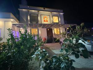 Yelagiris Honey Stay