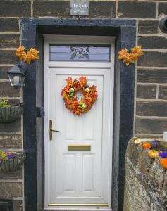 Haworth Stone Cottage with Log Burner and Valley Views