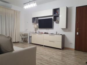 Balcan Home- Roma Metro B