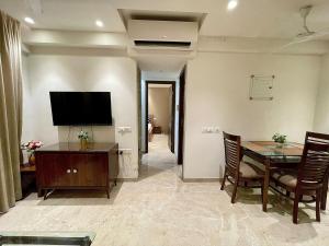Rustic Luxe 1 BHK Hiranandani Gardens, Powai