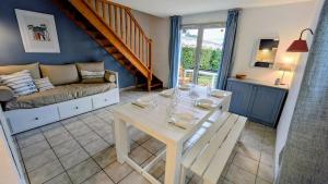 La Maison Bleue Vallon Pont d Arc