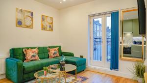 NEW Luxurious Stunning Block Apartments in Central London