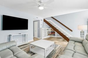 Cozy Pet Friendly 2BR - Fernandina Beach