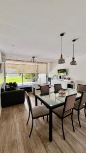 PH tipo casa, con parque y pileta, en La Plata , barrio norte