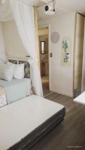 Angys House, idealmente mujeres