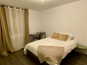 3 pièces au rez de chaussée centre historique, calme, vue sur le jardin