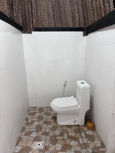 Kibwana Beach Bungalows & Diving