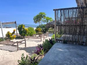 Kibwana Beach Bungalows & Diving