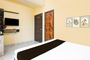 Hotel O Shivam Regency Near Acropolis Mall