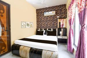 Hotel O Shivam Regency Near Acropolis Mall