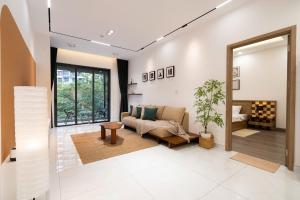 Skylinked Villa in Celadon City- Căn Hộ có gara Xe Hơi Riêng