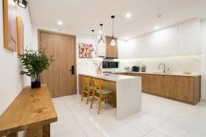 Skylinked Villa in Celadon City- Căn Hộ có gara Xe Hơi Riêng