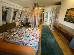 Luxus Penthouse 100qm mit Sauna, Whirlpool, Terrasse, Garage, ruhig und zentral