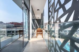 Eco-Luxury 2BHK Near Masdar Park & Airport