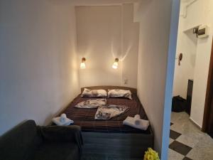 gorgeous studio ultracentral