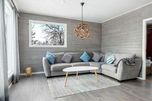 Exclusive accommodation in northern Swedens exotic nature!