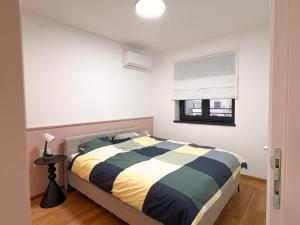 Room 66