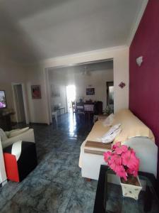 APARTAMENTO CONFORTAVEL NO CORAÇÃO DE COPACABANa