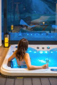 Valdora Forest Oasis - Spa Villa Fužine