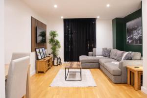 City View Apt By Eason Stays Short Lets Manchester